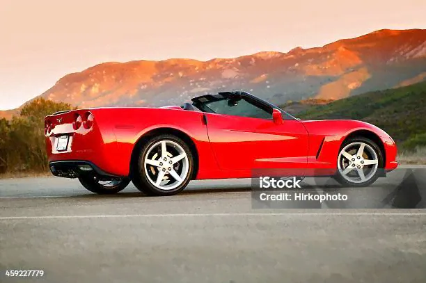 Шевроле Корвет 2005 Год — стоковые фотографии и другие картинки Chevrolet Corvette - Chevrolet Corvette, Кабриолет, Красный